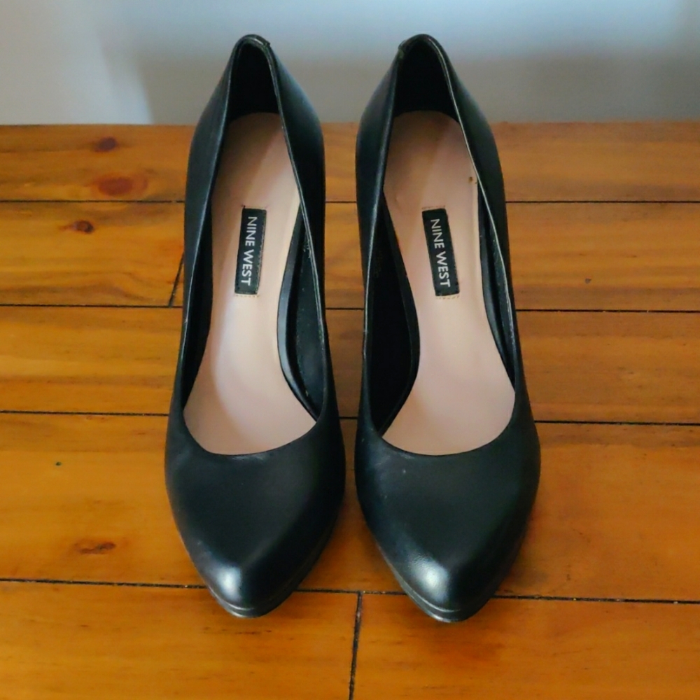 Nine West Black Leather Heel Pumps